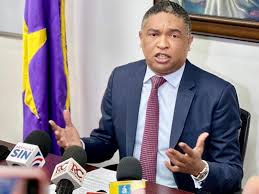 Yván Lorenzo anuncia aspirará a Secretaría General del PLD