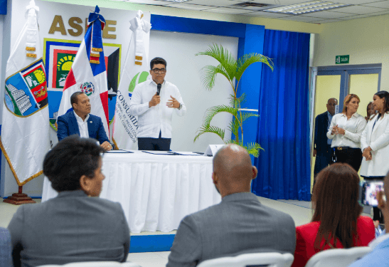 Alcaldía SDE y Pro Consumidor firman convenio proteger derechos consumidores