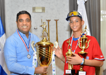 Kelvin Cruz resalta la brillante actuación selección de béisbol U-12