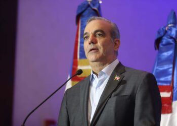 Anuncia programa «Tú Firma Es Tu Garantía», dedicado a mujeres microempresarias con una primera partida de RD$1,000 millones