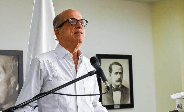 Puig rechaza dejar la política en manos de intereses exclusivamente privados