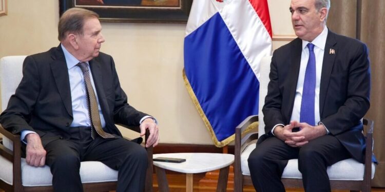 Abinader recibe a Edmundo González Urrutia