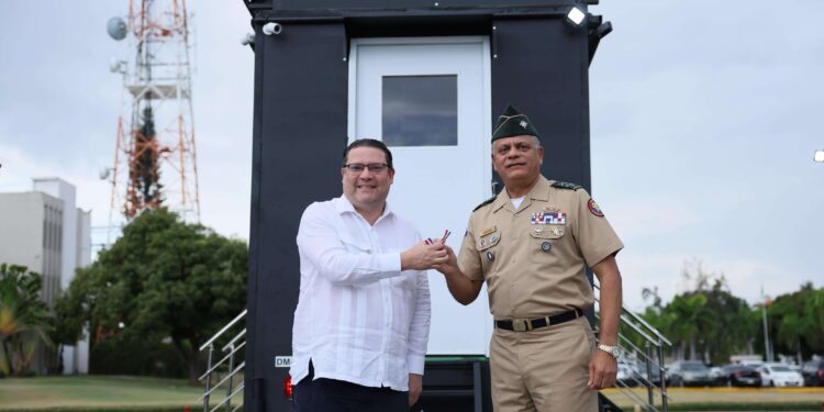 Aduanas dona puestos móviles fortalecer vigilancia militar en la fronteriza