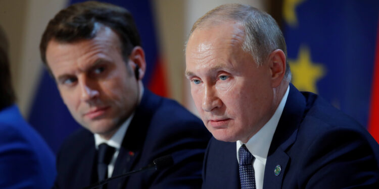 Putin recuerda a Macron cómo terminó Napoleón, que decidió invadir Rusia.