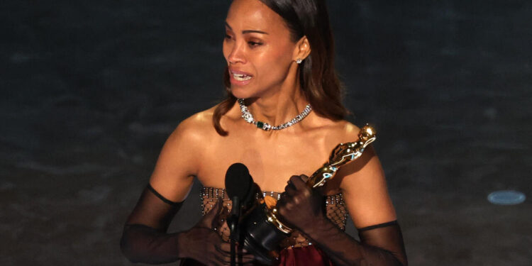 Zoe Saldaña gana Oscar «Mejor Actriz de Reparto» por “Emilia Pérez»