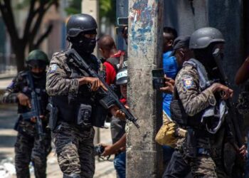 Yván Lorenzo denuncia ineficiencia policía keniana en Haití
