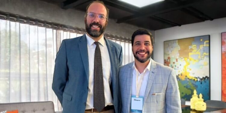 Tabuga y CENIA firman alianza impulsará inteligencia artificial en RD