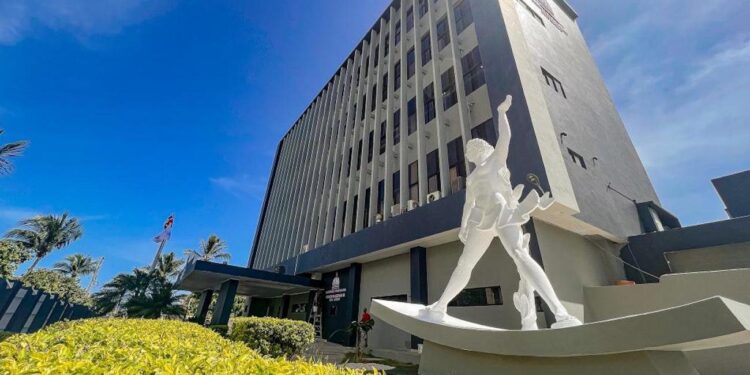 Denuncian CEA no da cumplimiento a decreto ordena titular terreno en SDE