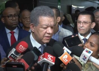 Leonel atribuye déficit financiero SENASA a uso clientelista