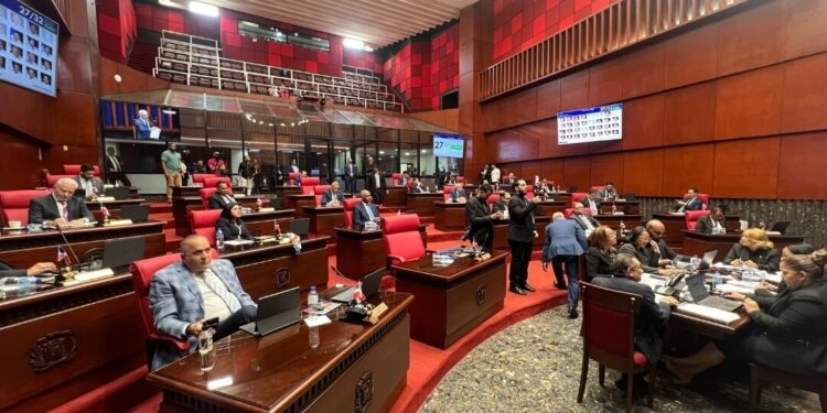 Senado convierte en ley proyecto reforma Código Penal