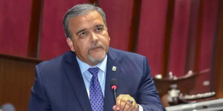 Diputado presenta iniciativas de Reforma Fiscal y Modernización de la Administración Pública