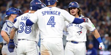 Serie Mundial: Azulejos de Toronto toman la delante ante los Dodgers