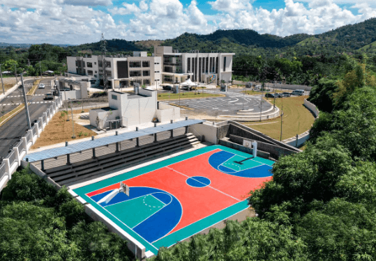 Abinader inaugura Centro Universitario Regional UASD-Cotuí