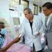 Gobierno entrega bono navideño a hospitales y otras instituciones de salud