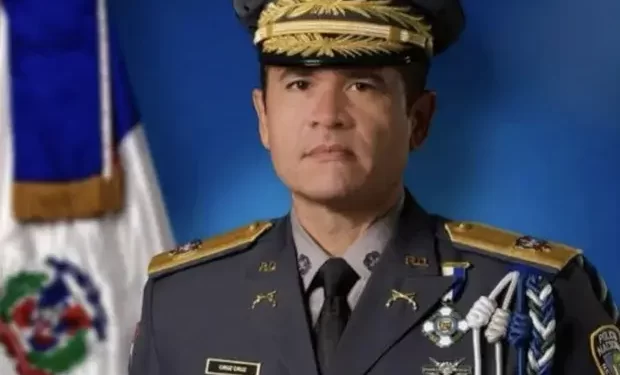 Abinader designa a Andrés Modesto Cruz Cruz como nuevo director Policía Nacional