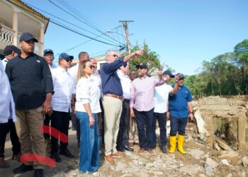 Abinader visita zonas impactadas por inundaciones en Gaspar Hernández