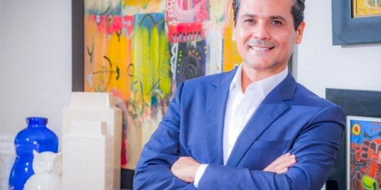 Iván Silva advierte RD atraviesa peligrosa transición hacia el colapso institucional