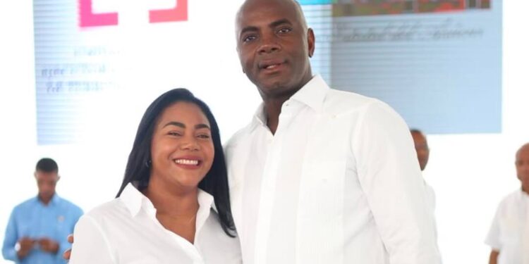 Demandan al Grupo Alofoke y Eduardo Saint-Hilaire por RD$100 millones