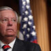 ¡Un apologista de la muerte! Lindsey Graham pidió uso armas nucleares contra Gaza, llamó a destruir Irán y celebró muertes de rusos