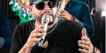 Autoridades investigan muerte esposa merenguero Julian Oro Duro; artista resultó herido